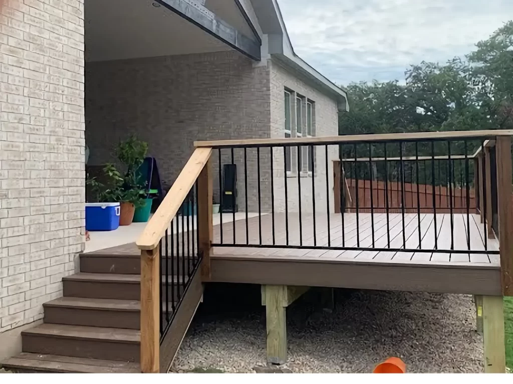 Deck Builder in Austin