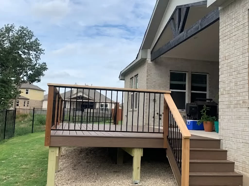 Deck Builder in Dripping Springs TX